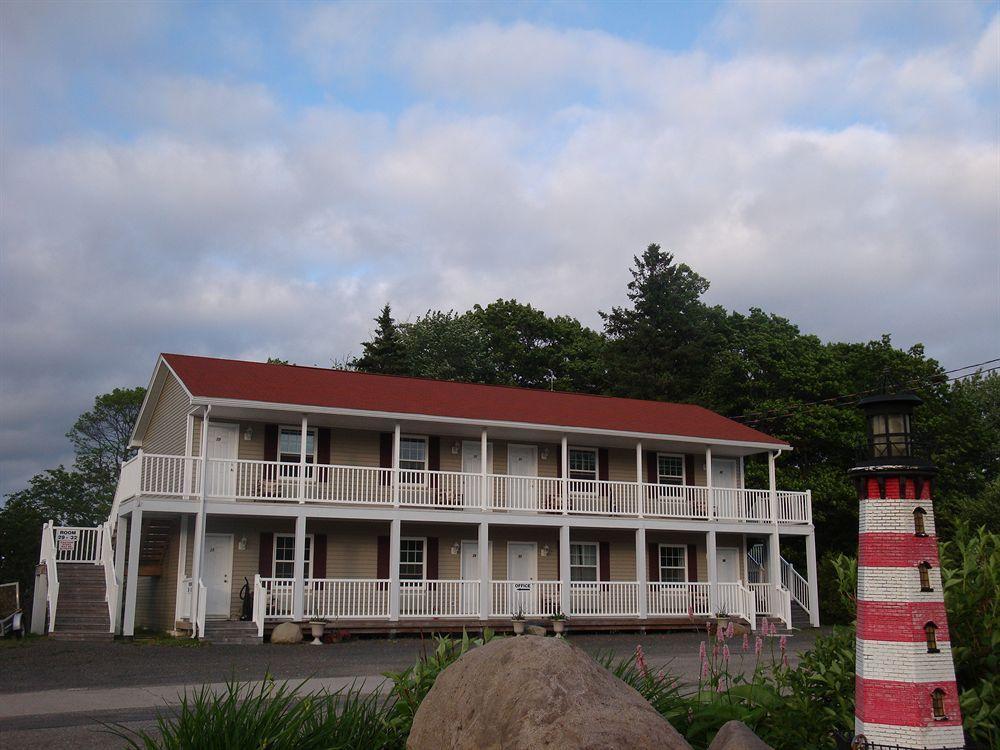 弗雷德里克顿 机场旅馆汽车旅馆 外观 照片